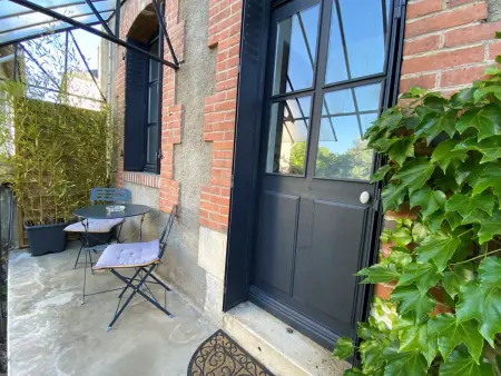 Maison années 30 avec jardin, piscine, proximité Loire, 4 chambres, vélos, idéale familles/amis - Photo 11