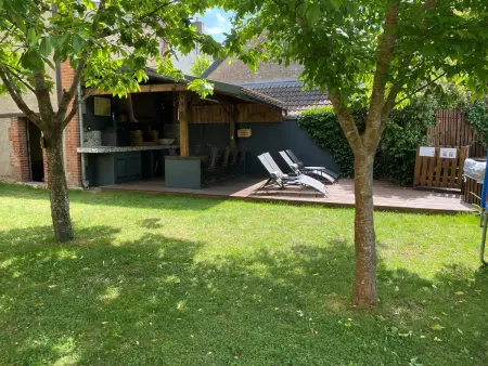 Maison années 30 avec jardin, piscine, proximité Loire, 4 chambres, vélos, idéale familles/amis - Photo 15