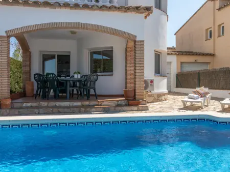 Maison avec piscine, A/C, Wifi, à 200m de la plage - Idéal pour familles et amis ! - Photo 6