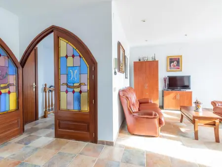 Grande Maison avec Piscine Privée, Jardin, BBQ, Climatisation, Wifi et Parking, proche Plage - Photo 4