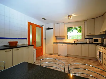 Maison Piscine Wifi Clim, 4 Chbres, 10 Pers, BBQ, Piano, Près Plage et Parc Naturel - Photo 6
