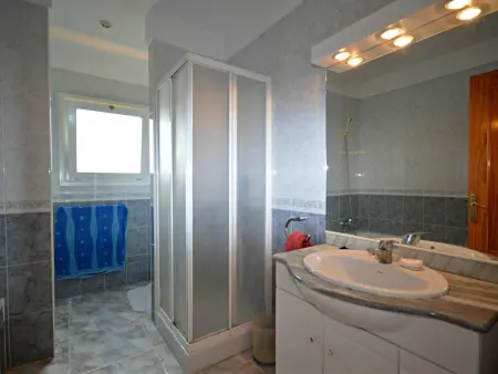 Maison Piscine Wifi Clim, 4 Chbres, 10 Pers, BBQ, Piano, Près Plage et Parc Naturel - Photo 9