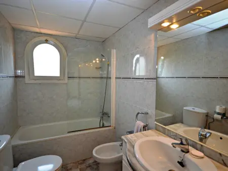 Maison Piscine Wifi Clim, 4 Chbres, 10 Pers, BBQ, Piano, Près Plage et Parc Naturel - Photo 14
