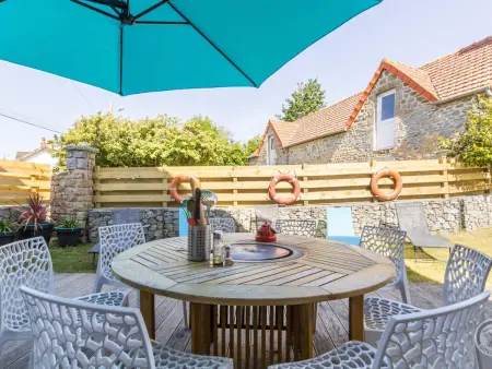 Maison de charme à Jullouville avec jardin privé - Photo 4