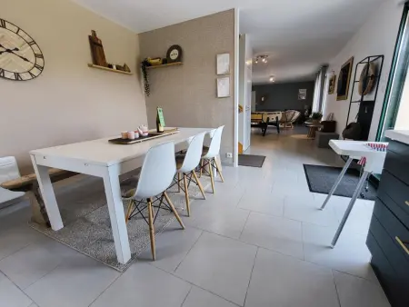 Grande maison familiale avec jardin et WiFi à Cérences - Photo 5