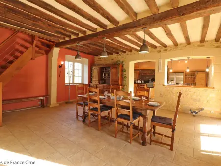 Maison lumineuse avec jardin clos, spa, proche du Perche - Photo 3