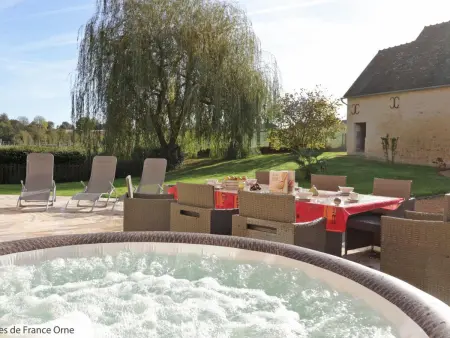 Maison lumineuse avec jardin clos, spa, proche du Perche - Photo 5
