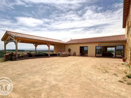 Gîte de luxe avec spa, sauna et piscine, animaux admis - Photo 27
