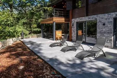 Blue Wood, Chalet dans les bois avec bain nordique - Photo 4