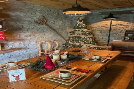 Le rustic, Maison de vacances à Bastogne avec bain à remous - Photo 3