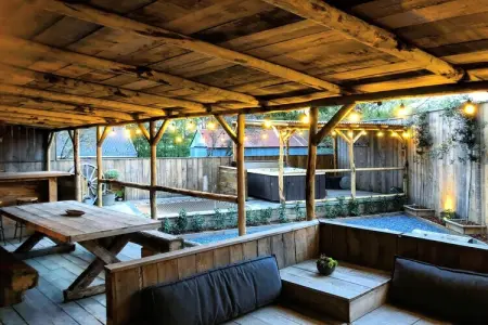Le rustic, Maison de vacances à Bastogne avec bain à remous - Photo 5