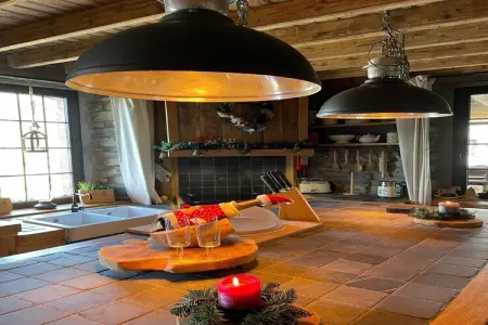 Le rustic, Maison de vacances à Bastogne avec bain à remous - Photo 14
