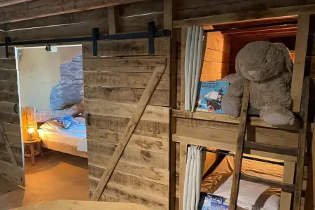 Le rustic, Maison de vacances à Bastogne avec bain à remous - Photo 20