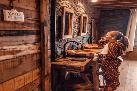 Le rustic, Maison de vacances à Bastogne avec bain à remous - Photo 22
