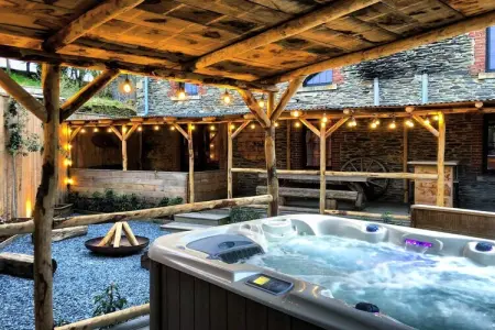 Le rustic, Maison de vacances à Bastogne avec bain à remous - Photo 25