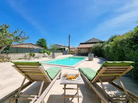 Printemps, Maison de maître avec piscine privée à Olonzac - Photo 1