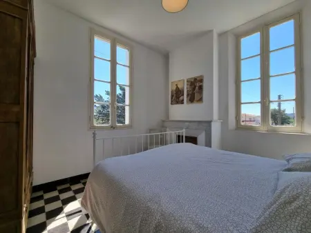 Printemps, Maison de maître avec piscine privée à Olonzac - Photo 5