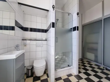 Printemps, Maison de maître avec piscine privée à Olonzac - Photo 10