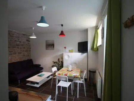 Charmant Gîte avec Jardin aux Portes d'Épinal, Idéal Couples ou Séjours Pro, Proche Commerces et Nature - Photo 2