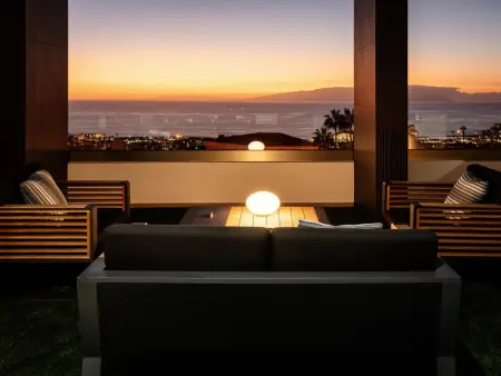 Luxueuse villa à Adeje avec piscine, proche de la plage et des commodités - Photo 3