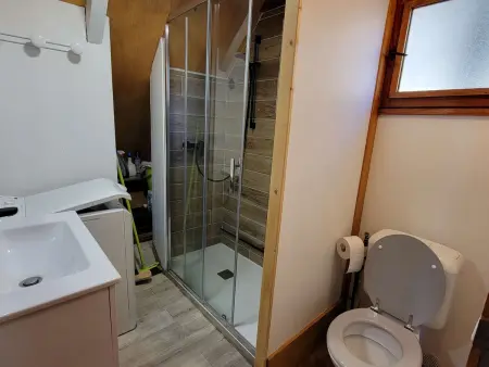 Chalet 5 personnes, proche ski et rando, balcon sud, TV, lave-linge - Photo 5