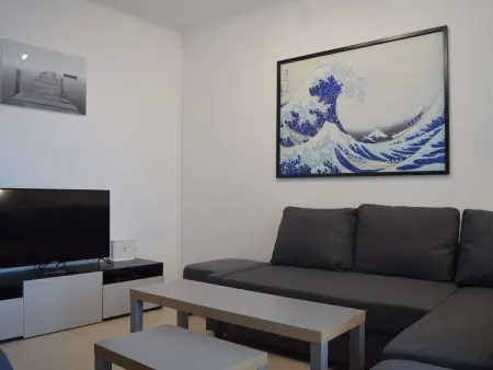 Maison rénovée 2020 avec terrasse, parking et WIFI - 3 chambres, 2 salles de bains - Photo 3