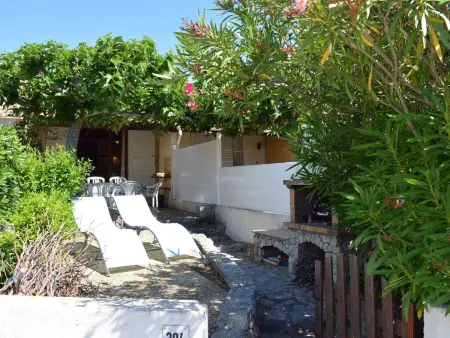 Charmant studio mezzanine pour 4 pers. à 800m de la plage avec piscine et tennis - Photo 1