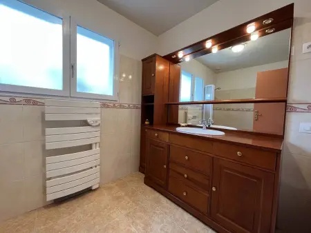 Grande maison familiale calme, 5 pièces, 10 couchages, SPA & jardin, Le Grand-Village-Plage - Photo 11