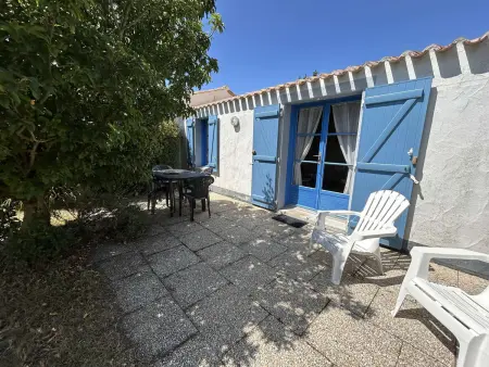 Maison avec Jardin, à 300m de la Plage, 2 Chambres, 4 Couchages, Terrasse et Barbecue - Photo 2