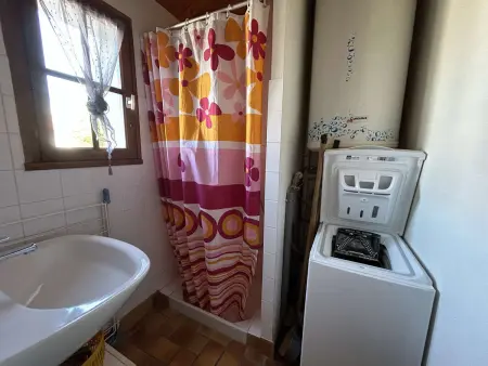 Maison avec Jardin, à 300m de la Plage, 2 Chambres, 4 Couchages, Terrasse et Barbecue - Photo 13
