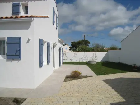 Maison avec terrasse, 400 m plage et centre, 2 chambres, parking privé, ménage inclus - Photo 3