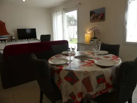 Maison avec terrasse, 400 m plage et centre, 2 chambres, parking privé, ménage inclus - Photo 7