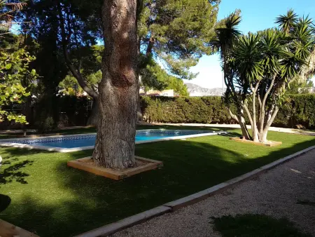 Villa Familiale avec Piscine Privée et Proximité Plage - Photo 1