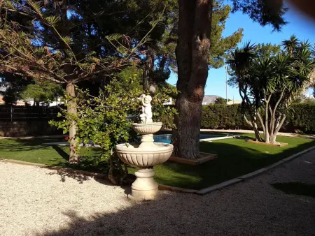 Villa Familiale avec Piscine Privée et Proximité Plage - Photo 2