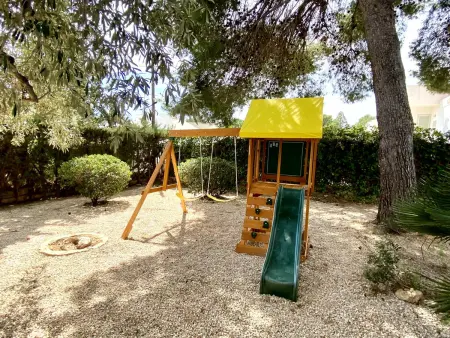 Villa Familiale avec Piscine Privée et Proximité Plage - Photo 4