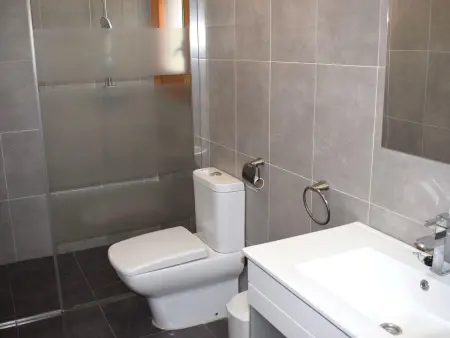 Villa Familiale avec Piscine Privée et Proximité Plage - Photo 27