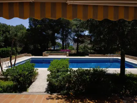 Chalet avec Piscine Privée à Proximité de la Mer et Plages à L'Ametlla de Mar - Photo 8