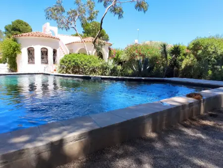 Charmante Villa Rustique avec Piscine & Jardin Méditerranéen - Photo 2