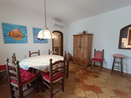 Charmante Villa Rustique avec Piscine & Jardin Méditerranéen - Photo 15