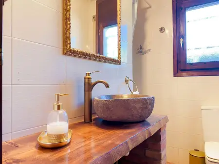 Charmante Villa Rustique avec Piscine & Jardin Méditerranéen - Photo 22