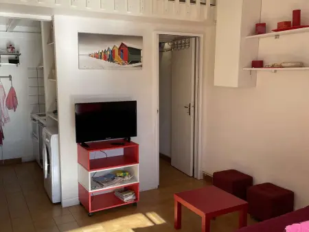 Pavillon calme à Narbonne Plage, 6 couchages, grande terrasse, piscine et parking privé - Photo 3
