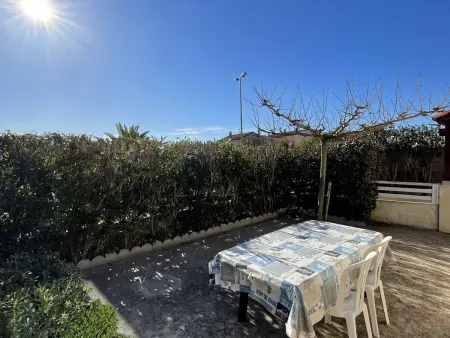 Pavillon calme à Narbonne Plage, 6 couchages, grande terrasse, piscine et parking privé - Photo 10