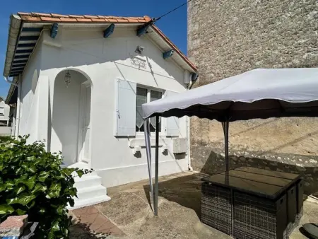 Charmante villa à Royan/Pontaillac proche plage et commerces avec parking privé - Photo 3
