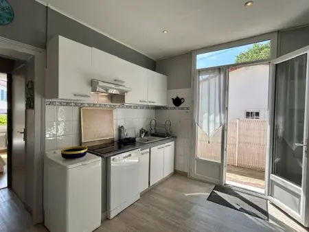 Charmante villa à Royan/Pontaillac proche plage et commerces avec parking privé - Photo 5