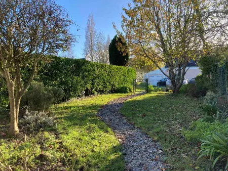 Charmante maison calme avec jardin, animaux acceptés - Photo 3