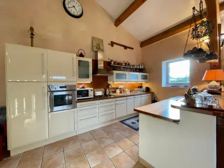 Gîte familial avec terrasse panoramique et cheminée, idéal pour randonnées près de Retournac - Photo 2