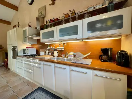 Gîte familial avec terrasse panoramique et cheminée, idéal pour randonnées près de Retournac - Photo 3