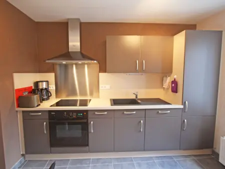 Charmant T2 rénové avec cour privée - centre d'Épinal, proche gare et commodités - Photo 1