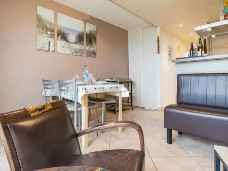 Appartement familial avec parking, balcon vue mer, proche plages - Photo 1