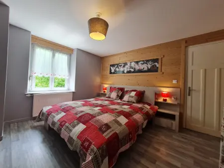 Charmant appartement 85 m² près des pistes, terrasse et parking privé, équipements complets. - Photo 3